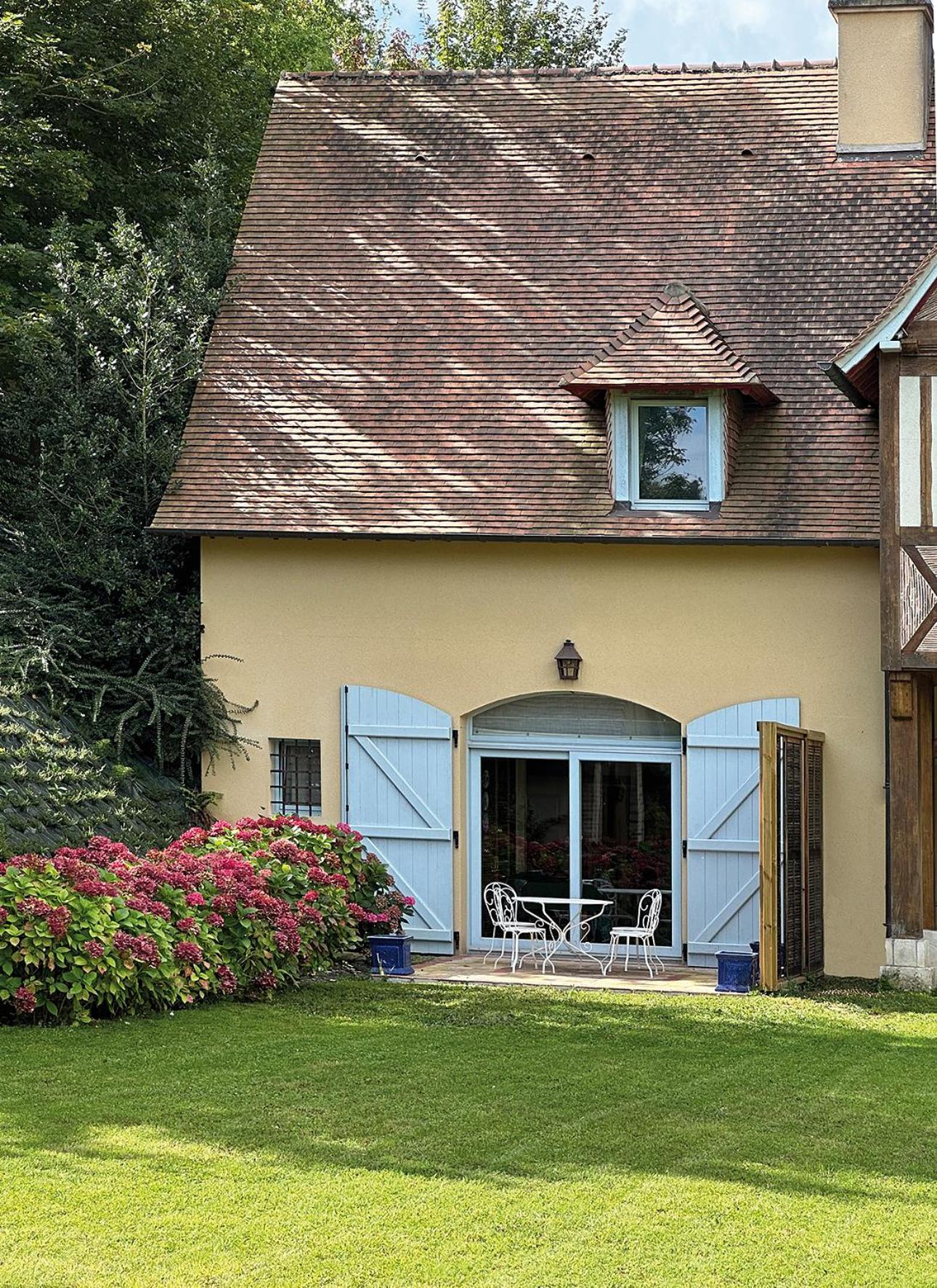 La Porte Bleue Trouville-sur-Mer Exterior photo